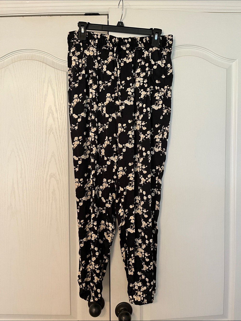 Zara Black Floral Elastic-Waist Jogger Pants